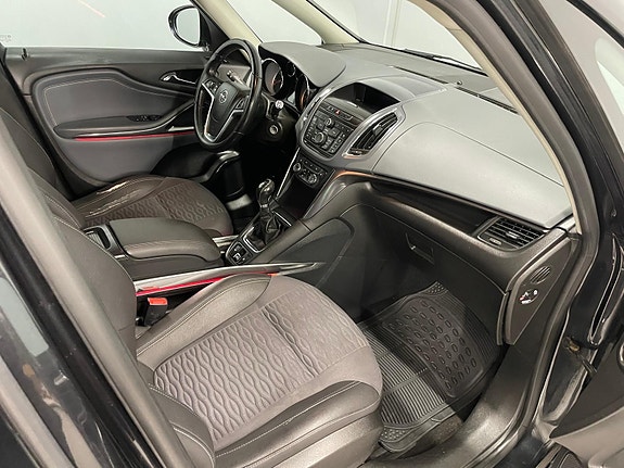 Opel Zafira Tourer 13 of 30