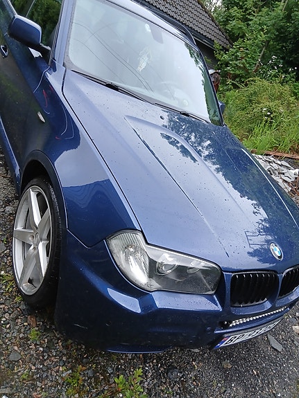 BMW X3 2 of 5