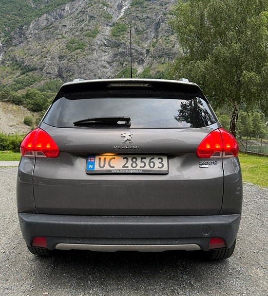 Peugeot 2008 4 of 9