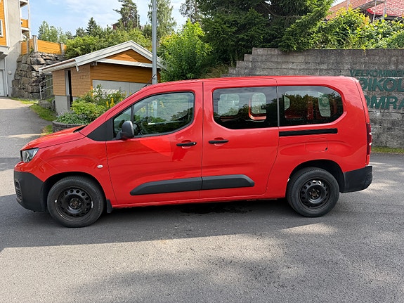 Peugeot Partner 2 of 5