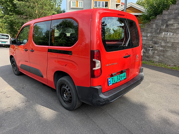 Peugeot Partner 3 of 5