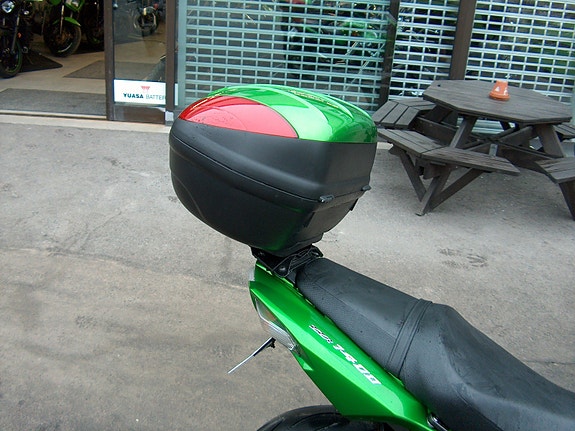 Kawasaki ZZR 1400 5 of 5