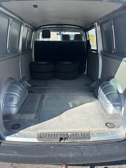Volkswagen Transporter 3 of 5