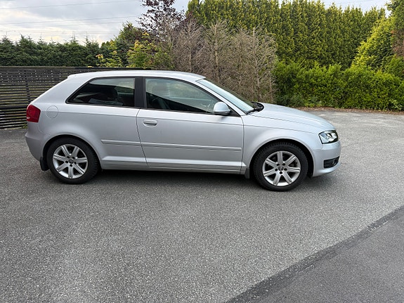 Audi A3 4 of 5