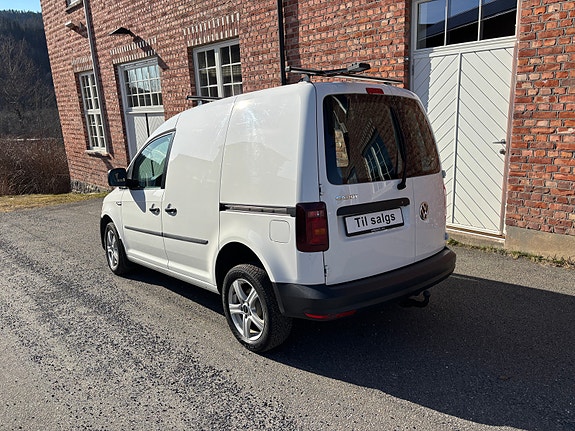 Volkswagen Caddy 4 of 5