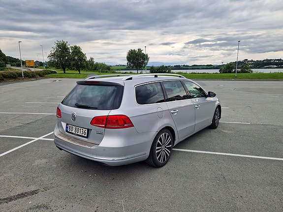 Volkswagen Passat 5 of 5