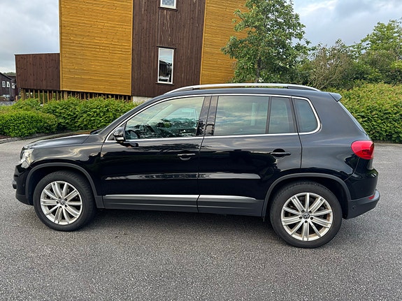 Volkswagen Tiguan 3 of 23