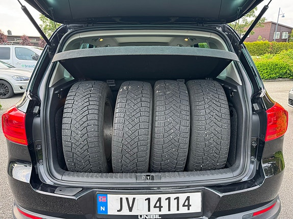 Volkswagen Tiguan 9 of 23