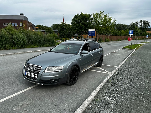 Audi A6 allroad 3 of 5