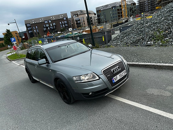 Audi A6 allroad 2 of 5