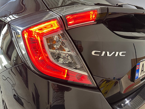 Honda Civic 12 of 30