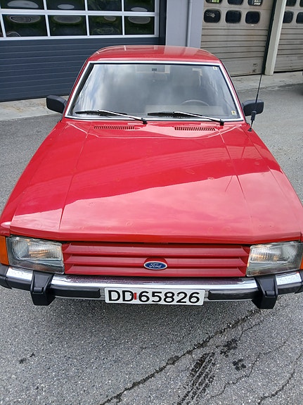 Ford Granada 1982 photo 2