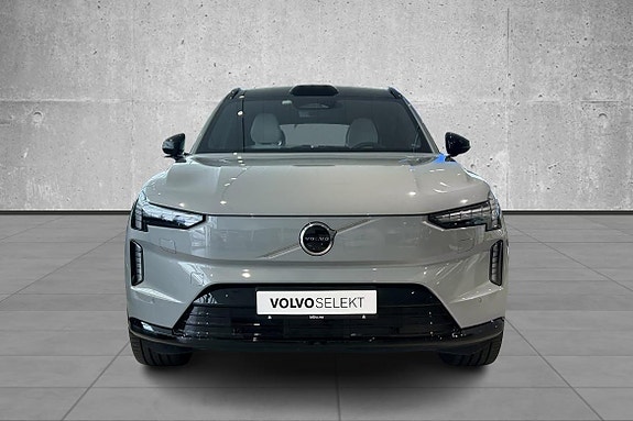 Volvo EX90 4 of 5