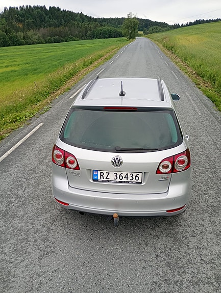 Volkswagen Golf Plus 2 of 5