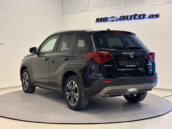 Suzuki Vitara 5 of 24
