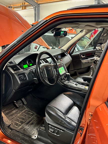 Land Rover Range Rover 5 of 5