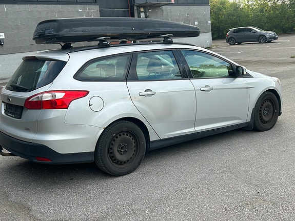 Ford Focus 8 of 13