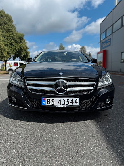 Mercedes-Benz CLS250 d 2 of 5