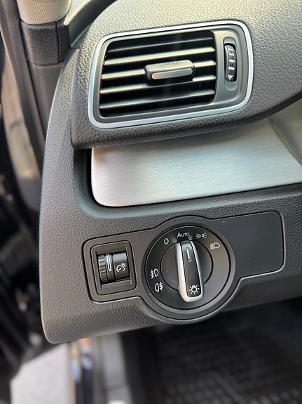 Volkswagen Passat 21 of 22
