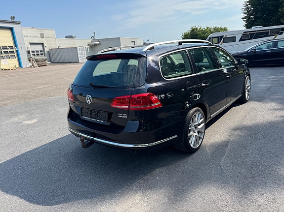 Volkswagen Passat 9 of 22
