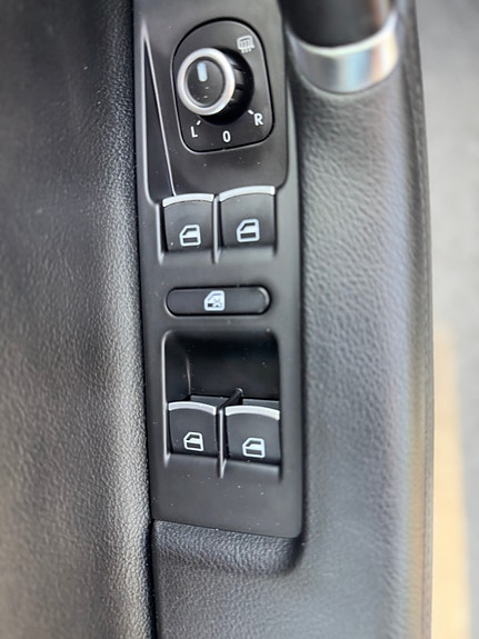 Volkswagen Passat 20 of 22