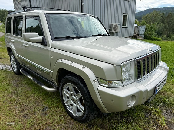 Jeep Commander 2 of 8