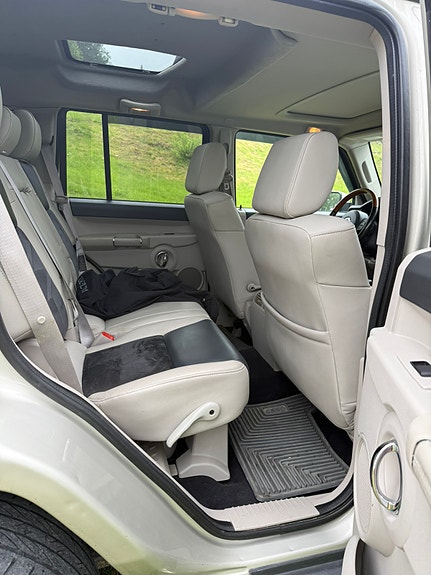 Jeep Commander 7 of 8