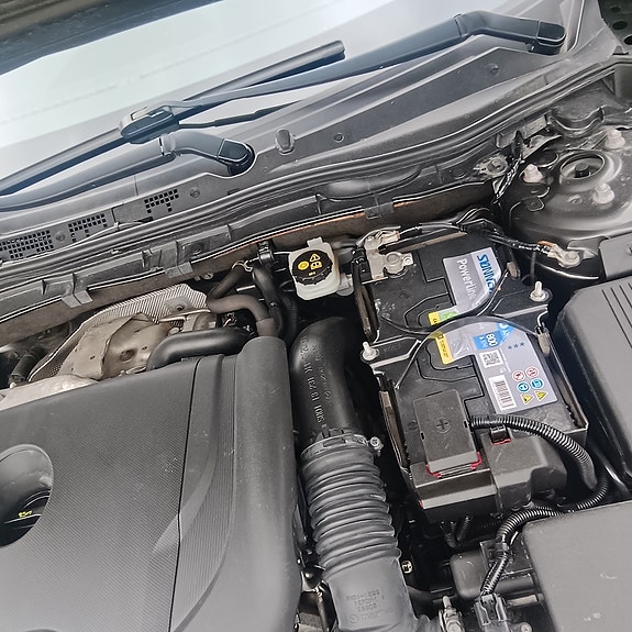 Mazda 6 2 of 5
