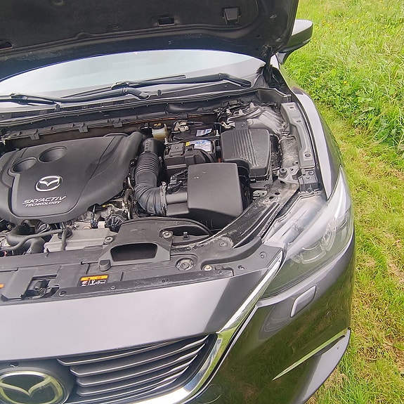Mazda 6 3 of 5
