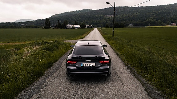 Audi A7 3 of 5