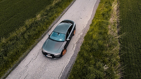 Audi A7 4 of 5