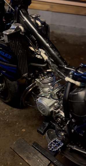 Husqvarna SM 125 2 of 5