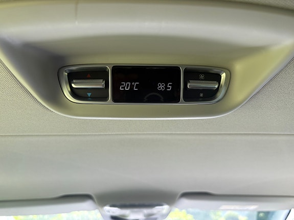 Mercedes-Benz V220 17 of 22