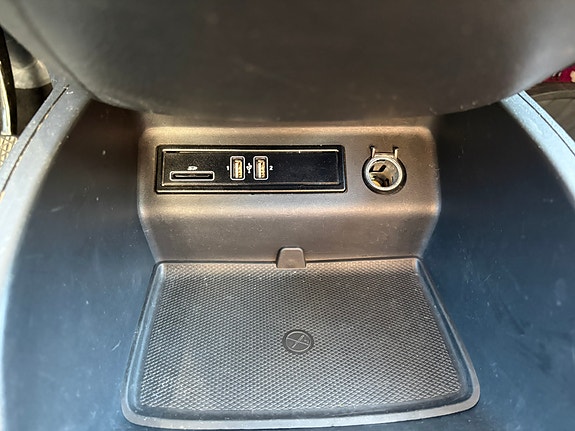 Mercedes-Benz V220 18 of 22