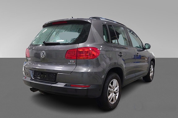 Volkswagen Tiguan 6 of 13