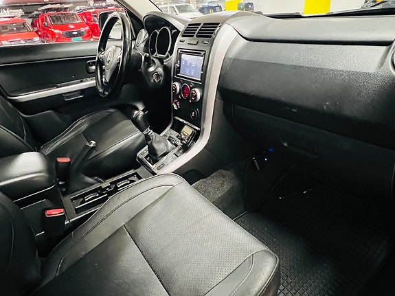 Suzuki Grand Vitara 20 of 27