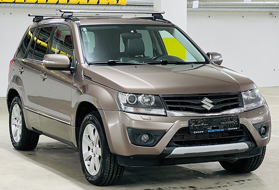 Suzuki Grand Vitara 4 of 5