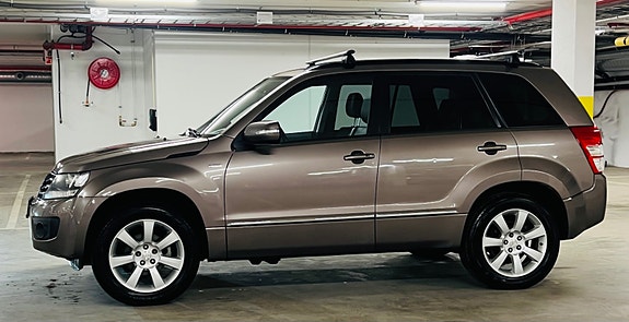 Suzuki Grand Vitara 12 of 27