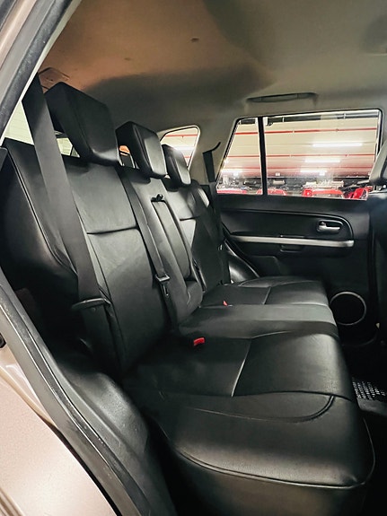 Suzuki Grand Vitara 18 of 27