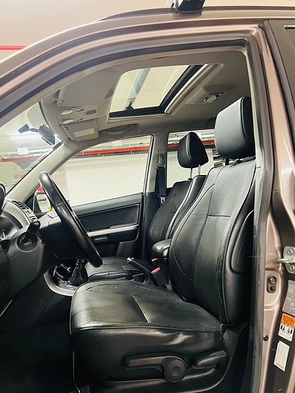 Suzuki Grand Vitara 13 of 27