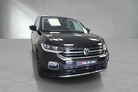 Volkswagen T-Cross 3 of 5