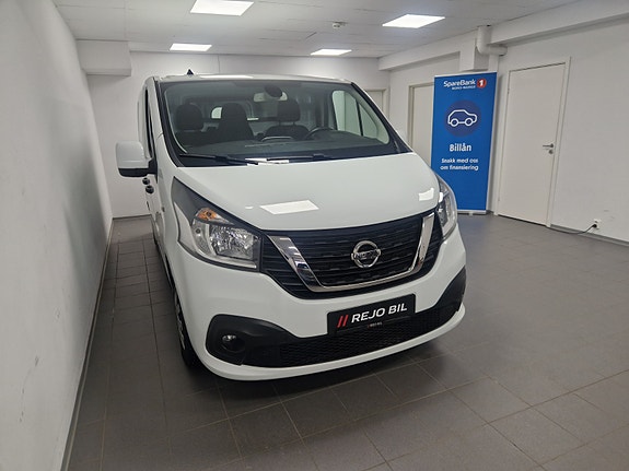 Nissan NV300 3 of 5