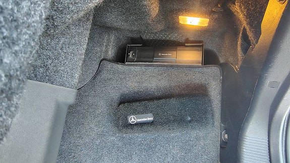 Mercedes-Benz CLK430 8 of 28