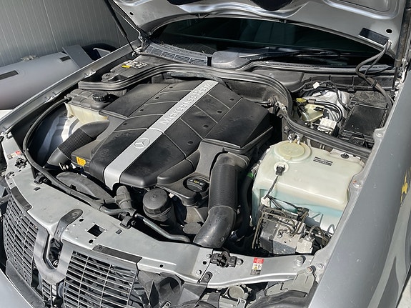 Mercedes-Benz CLK430 25 of 28