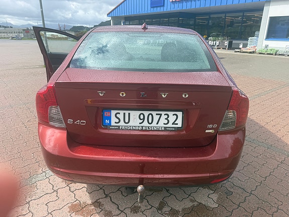 Volvo S40 5 of 5