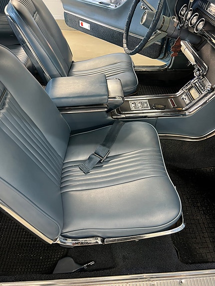Ford Thunderbird 11 of 30