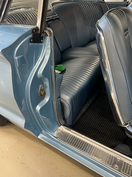 Ford Thunderbird 19 of 30