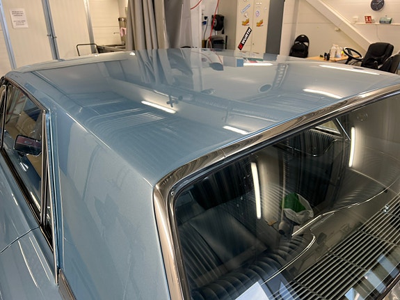Ford Thunderbird 26 of 30