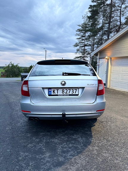 Skoda Superb 10 of 29