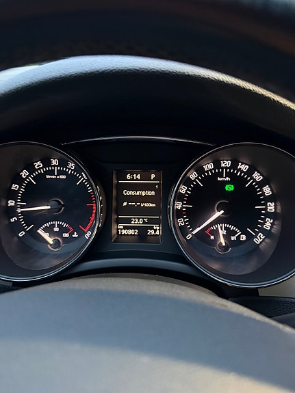 Skoda Superb 19 of 29
